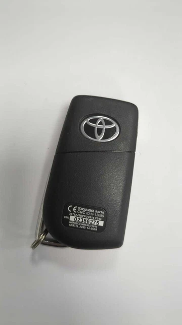 GENUINE TOYOTA 2 Button Remote Flip Key Fob Tested & Working Tokai Rika ...