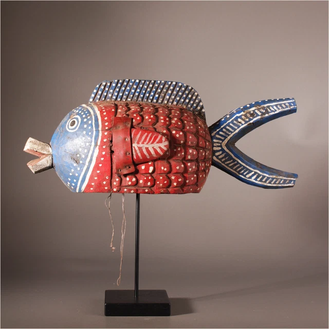 12689 Fine Puppet Der Bozo Fish with Stand
