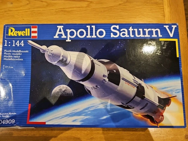 REVELL APOLLO SATURN V Rocket 1:144 Aircraft Model Kit - 04909 Space £ ...