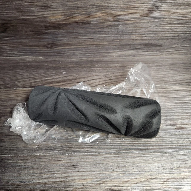 Kraft Tools Drywall Texture Roller Crows Foot Pattern DW180 - Dip in Mud & Roll