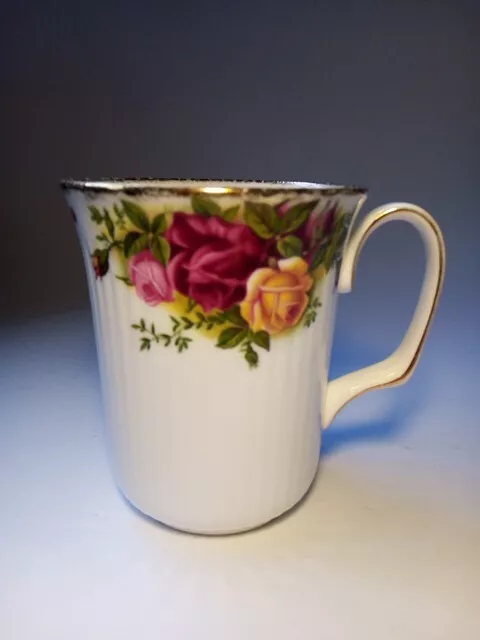 Royal Albert Old Country Roses Ribbed Bone China Mug