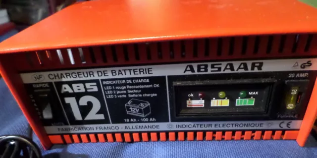 CHARGEUR DE BATTERIE 15Amp 12V ABSAAR - Batterie - Démarrage