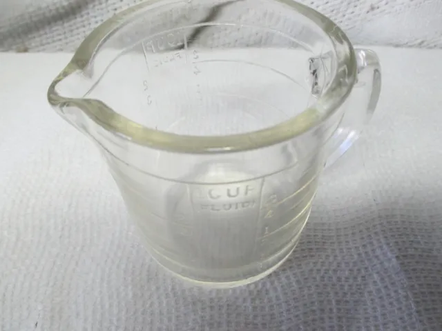 https://www.picclickimg.com/kYcAAOSw8qVlbjHT/Antique-Pyrex-Glass-D-Handle-1-Cup-Measuring.webp
