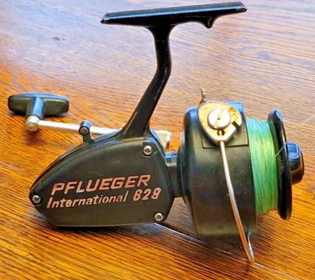 VINTAGE PFLUEGER INTERNATIONAL 629 Spinning Fishing Reel Black