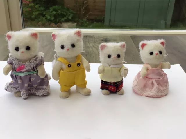 Sylvanian Families Persian Cat Family Bundle AP