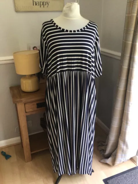 Yours navy/white stripe short sleeve long jersey dress size 26/28 chest 52”