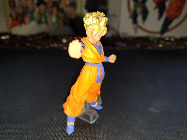 Figurine Dragon Ball - Goku Yardart Et Trunks Future - Bandai HG Gashapon