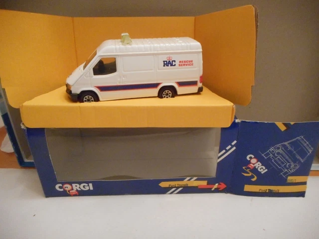 Matchbox Memories: Matchboxon kívüliek: Corgi - Ford Transit Wrecker és Porsche 935