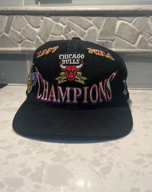 VINTAGE CHICAGO BULLS 1997 NBA Championship Logo Athletic Snapback Hat ...