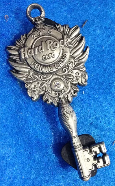 PUNTA CANA ANTIQUE VICTORIAN PEWTER SKELETON KEY SERIES 2016 Hard Rock Cafe PIN