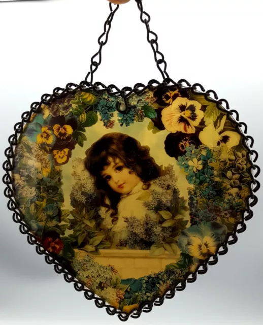 Victorian Girl & Flowers Sun Catcher - Heart Chain Frame - Photographic Detail 2