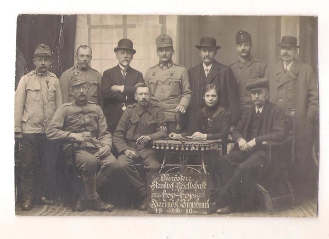 Foto-AK Oberösterr. Stammtisch-Gesellschaft Breinösl Innsbruck 1916 (A218)