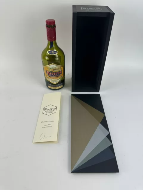 Jose Cuervo Reserva de la Familia Extra Añejo Box Colección 2020 Rinsed