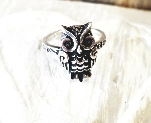 Retired James Avery Sterling Silver Owl Ring Size 8