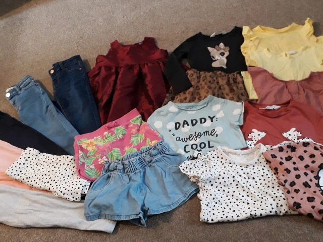 Girls Bundle Of Clothes Aged 2-3 Years. Please see description.
