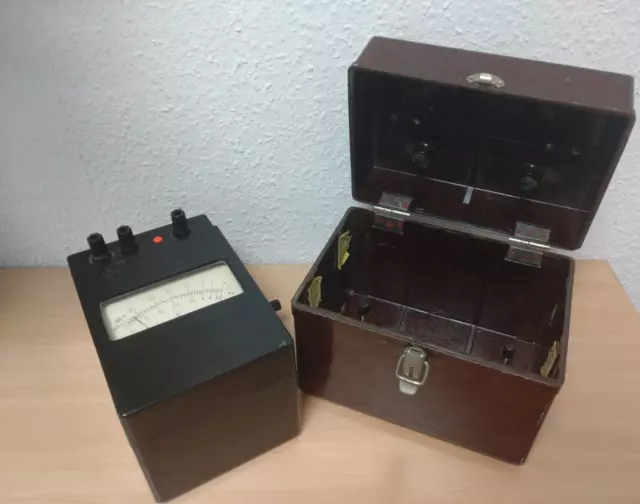 Antikes russisches Isolations- Messgerät 1978 DDR Ohm im Bakelit Koffer M4100/4 2