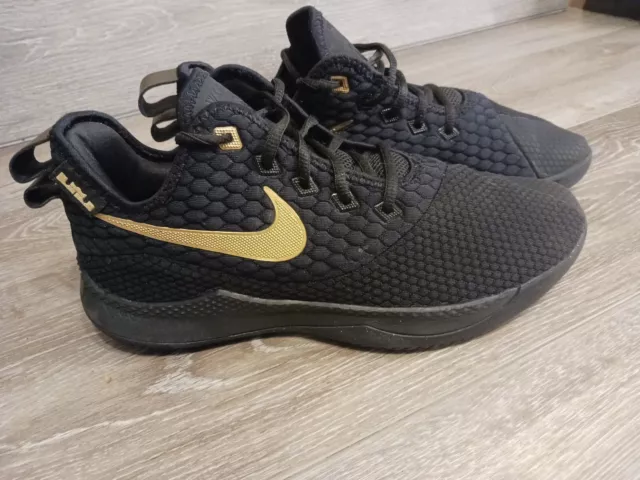 Akron shop 330 nike