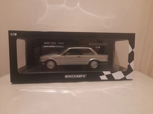 BMW 323i de 1982 Minichamps 1/18 - Collection