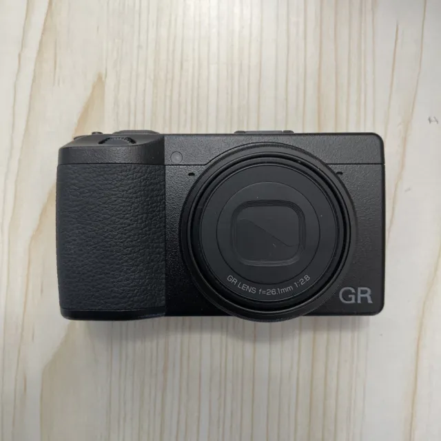Ricoh GR IIIx 24MP f/2.8 40mm Compact Digital Camera - Black (15286) 2