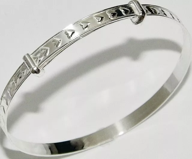 Sterling Silver Heart Expanding Baby Bangle -  NEW - Gift Boxed 3