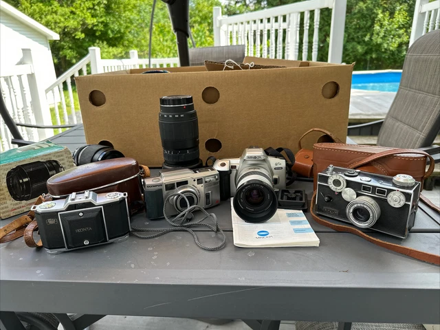 Camera Lot Minolta, Olympus, Zeiss Ikonta, plus some lenses.