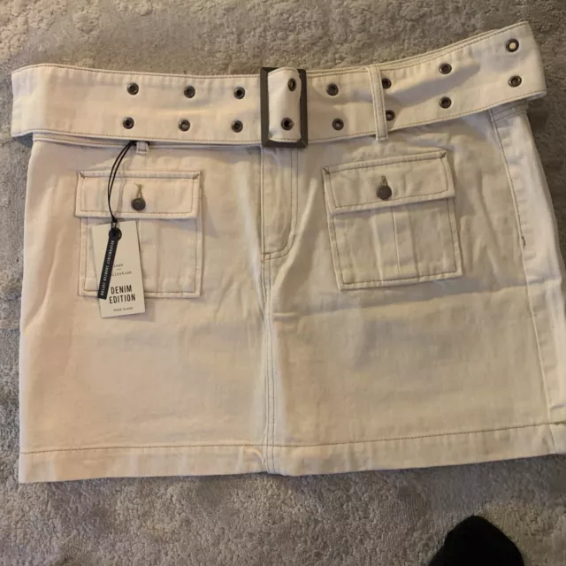 Minigonna da donna River Island Ecru con cintura tasche con bottoni e cerniera Uk18