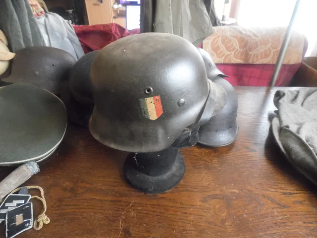 casque français m42 bosses au dessus et fissure de 3cms ww2 LVF original