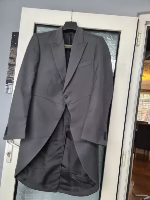 A) Magee Mens Grey Herringbone Tailcoat 100 Wool Morning Coat Suit Jacket 38R