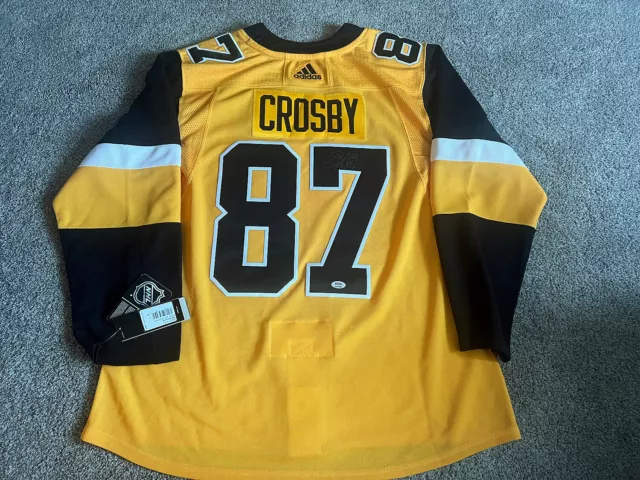 SIDNEY CROSBY Pittsburgh Penguins SIGNED Autographed Third JERSEY PSA COA 52