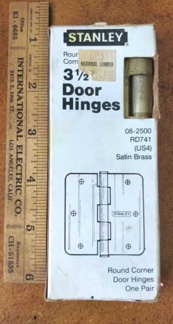 NOS -- USA Made -- Stanley Door 2 Hinges Set 3.5 Inch - Brass 08-2500