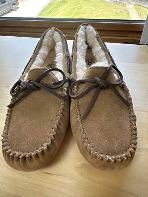 UGG DAKOTA WOMEN'S Moccasins Slippers - Chestnut, US 9 (NEW) $45.00 ...
