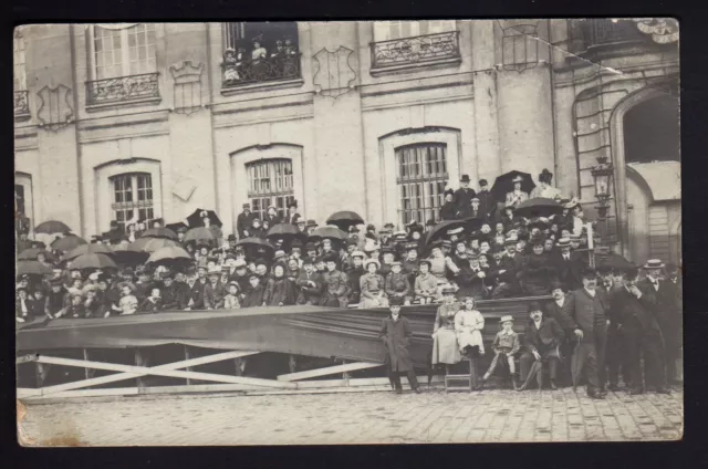 BEAUVAIS oise CPA 60 carte photo d'un évenement daté de juillet 1907 ??