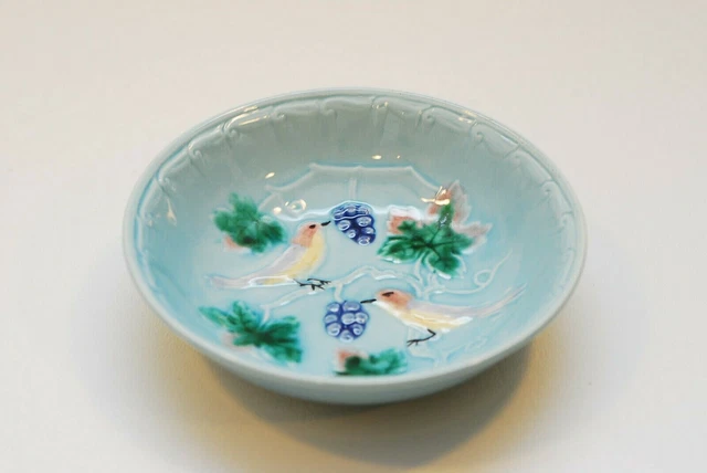 Majolica Germany Black Forest BIRDS & GRAPES 5.25 Inch Fruit Berry Bowl Bowls Majolica Germany Black Forest BIRDS & GRAPES 5.25 Inch Fruit Berry Bowl Bowls