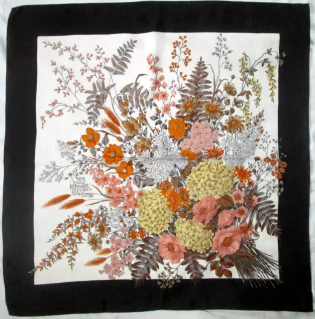 - Foulard  soie  TBEG  vintage Scarf  84x86 cm