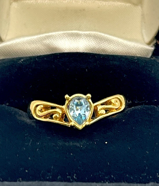 Vtg Estate Signed AVON Cocktail Ring Aquamarine Topaz Rhinestone Goldtn Sz 9 3/4 Vtg Estate Signed AVON Cocktail Ring Aquamarine Topaz Rhinestone Goldtn Sz 9 3/4