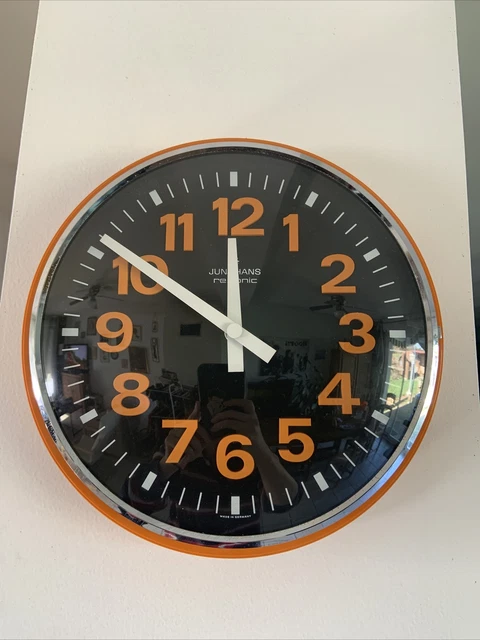 Horloge Junghans orange Resonic vintage, rare.
