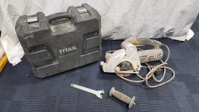 Titan ttb293wch Wall Chaser Slotting Machine Groove Cutting Concrete with Case