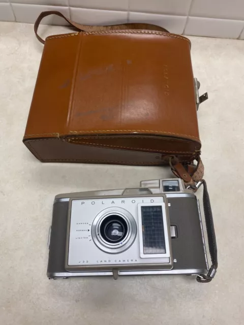 Polaroid J33 Land Camera W/Leather Case