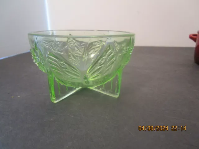 Small Green Glass Footed Bowl Flowers & Butterflys 2 x 3.5 x 3.5"