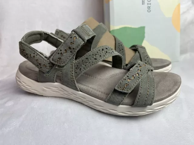 NEW Earth ORIGINS Women’s 8.5 M Sandals Gray Sage Westfield Wendy Suede Shoes