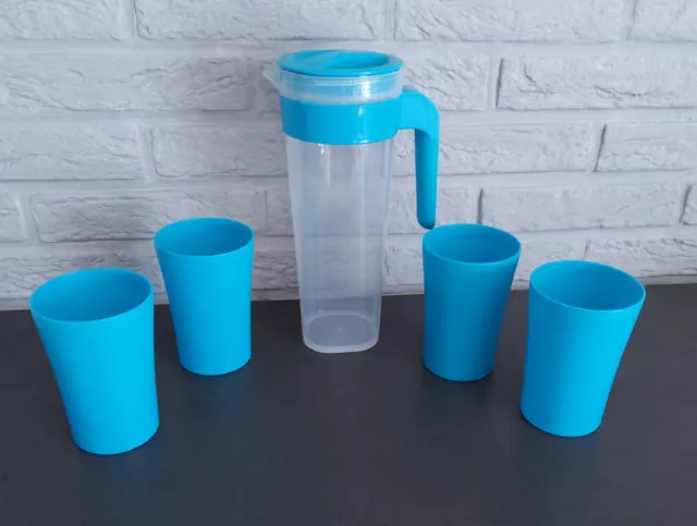 Carafe Et 4 Verres Plastiques