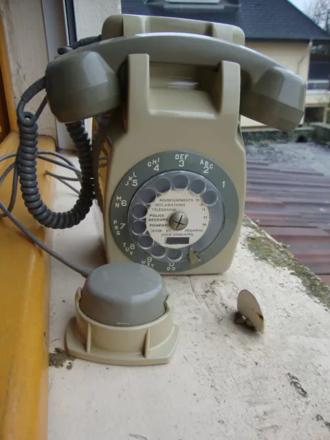 téléphone mural vintage 1979 cadran rotatif avec écouteur