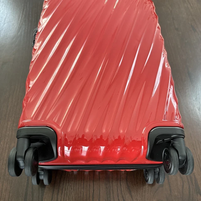 TUMI 19 Degree International Carry On 4 Wheel Expandable Red $750 2