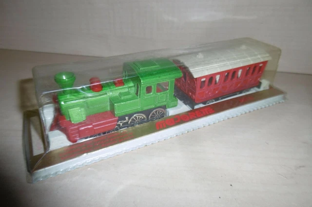 LOCOMOTIVE WESTERN & voiture passager - MAJORETTE 315 - 1980's - Neuf EUR 43,90 - FR