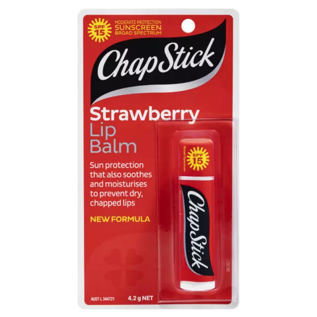 ChapStick Strawberry Lip Balm 4.2g Moisturises Soothes Dry Chapped Lips SPF 15