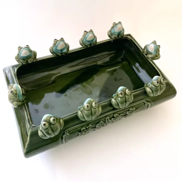 Vintage ? Ceramic Planter 10  Sitting Frogs Rectangle Oblong Green Toads EUC