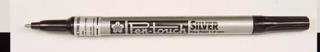 Pennarello Pen Touch Fine Punta 1mm Argento | Sakura