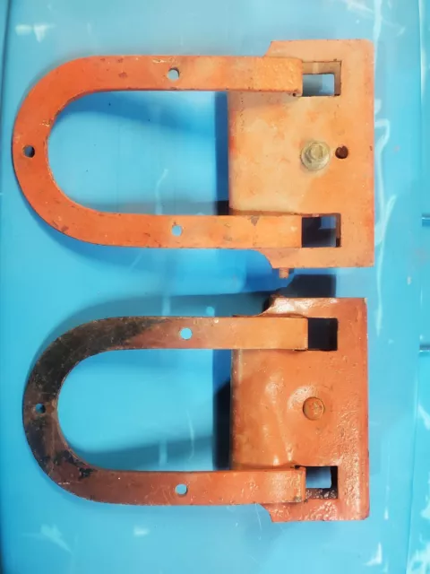 Old Horseshoe U Shaped   Iron Barn Door Rollers Hangers Pair Set