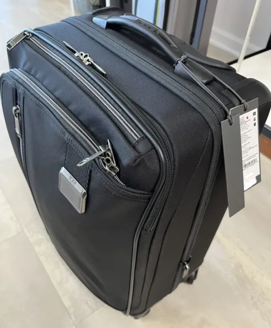 Tumi Merge International Carry On Luggage Expandable