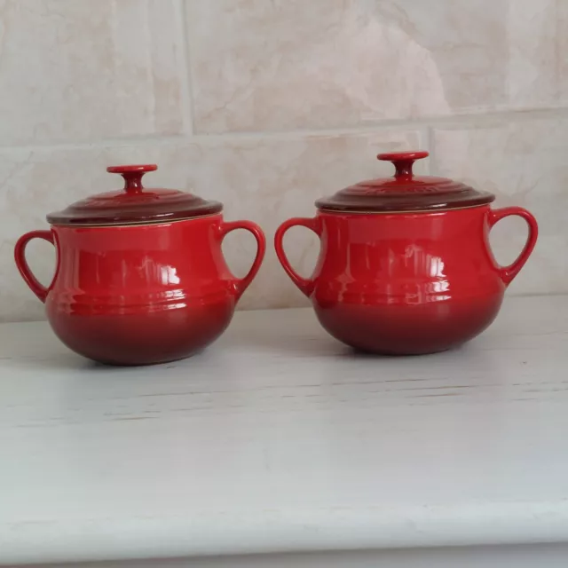 Cazuela de sopa de frijoles Le Creuset X2 guiso olla pequeña tazón manijas rojas 0,5 l
